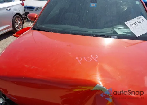 2018 Volkswagen Beetle 2.0T Coast/2.0T S из США, поврежденный, VIN 3VWFD7AT7JM704868